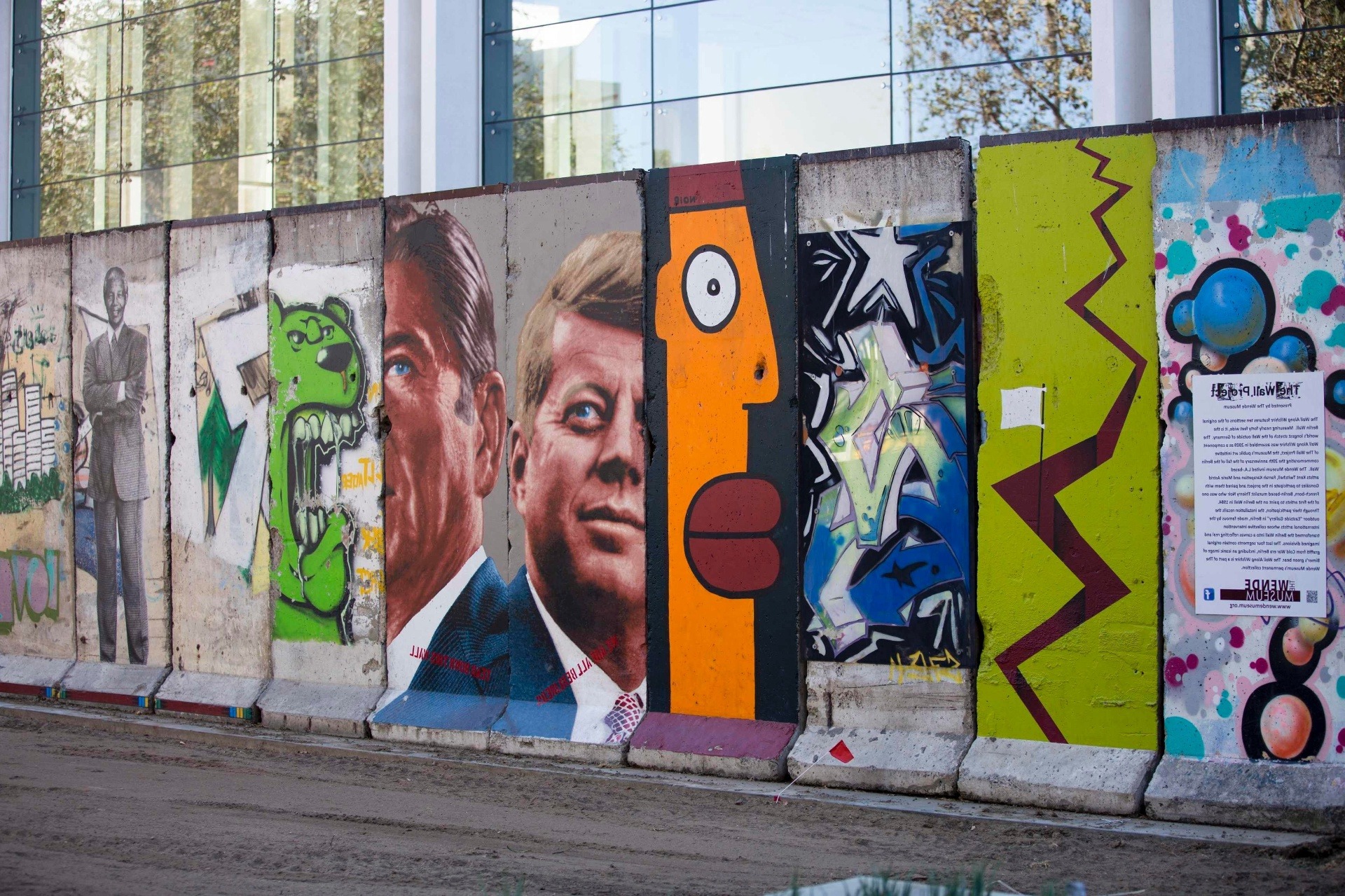 BEATBRDG Music Industry Internships - Day out at the Berlin Wall