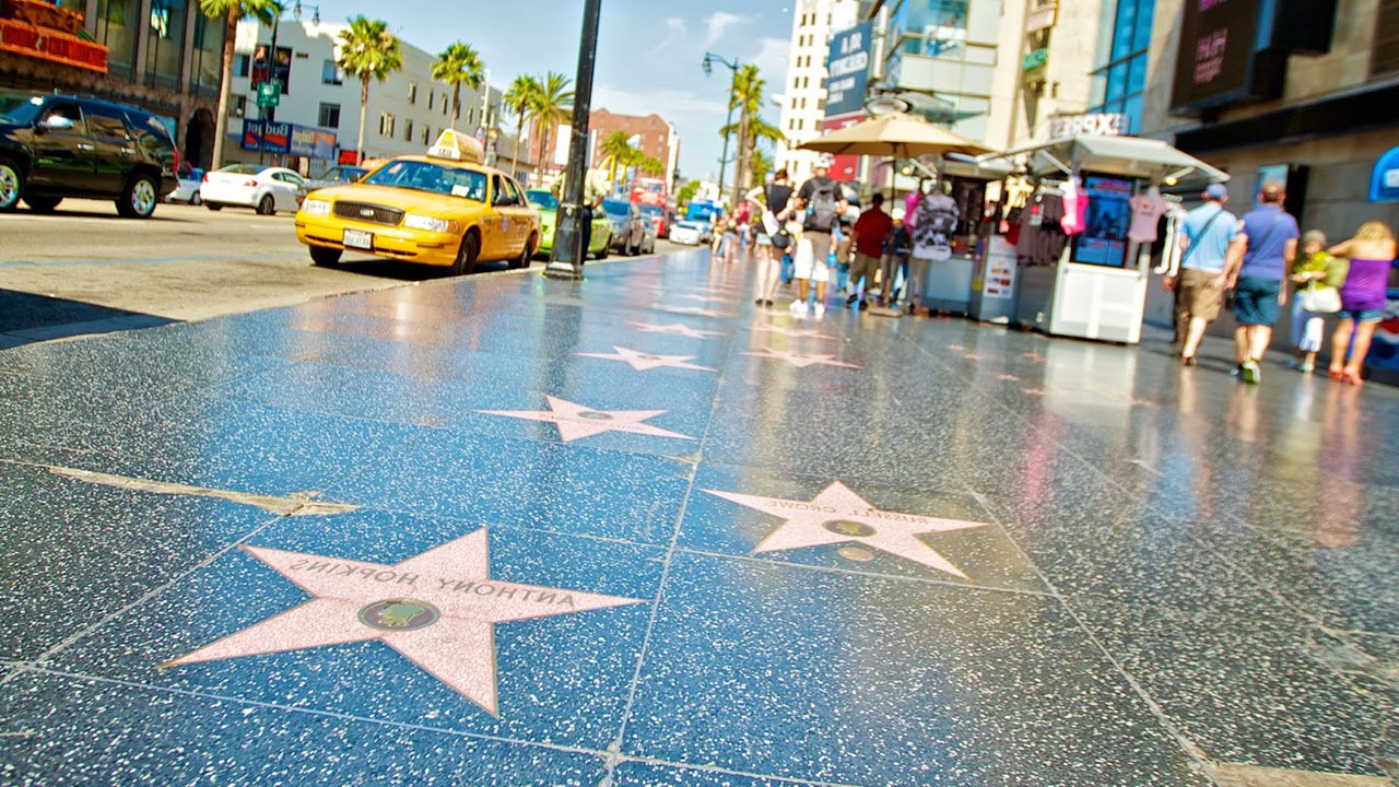 BEATBRDG Music Industry Internships - Group trip to the famous Walk of Fame in Los Angeles